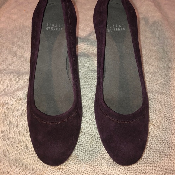 Stuart Weitzman deep purple/burgundy suede heels - Picture 5 of 5